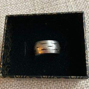 925 Silver etched band ring, vintage, Marked 925
